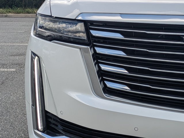 Used 2023 Cadillac Escalade ESV Premium Luxury Platinum AWD/4WD image 10
