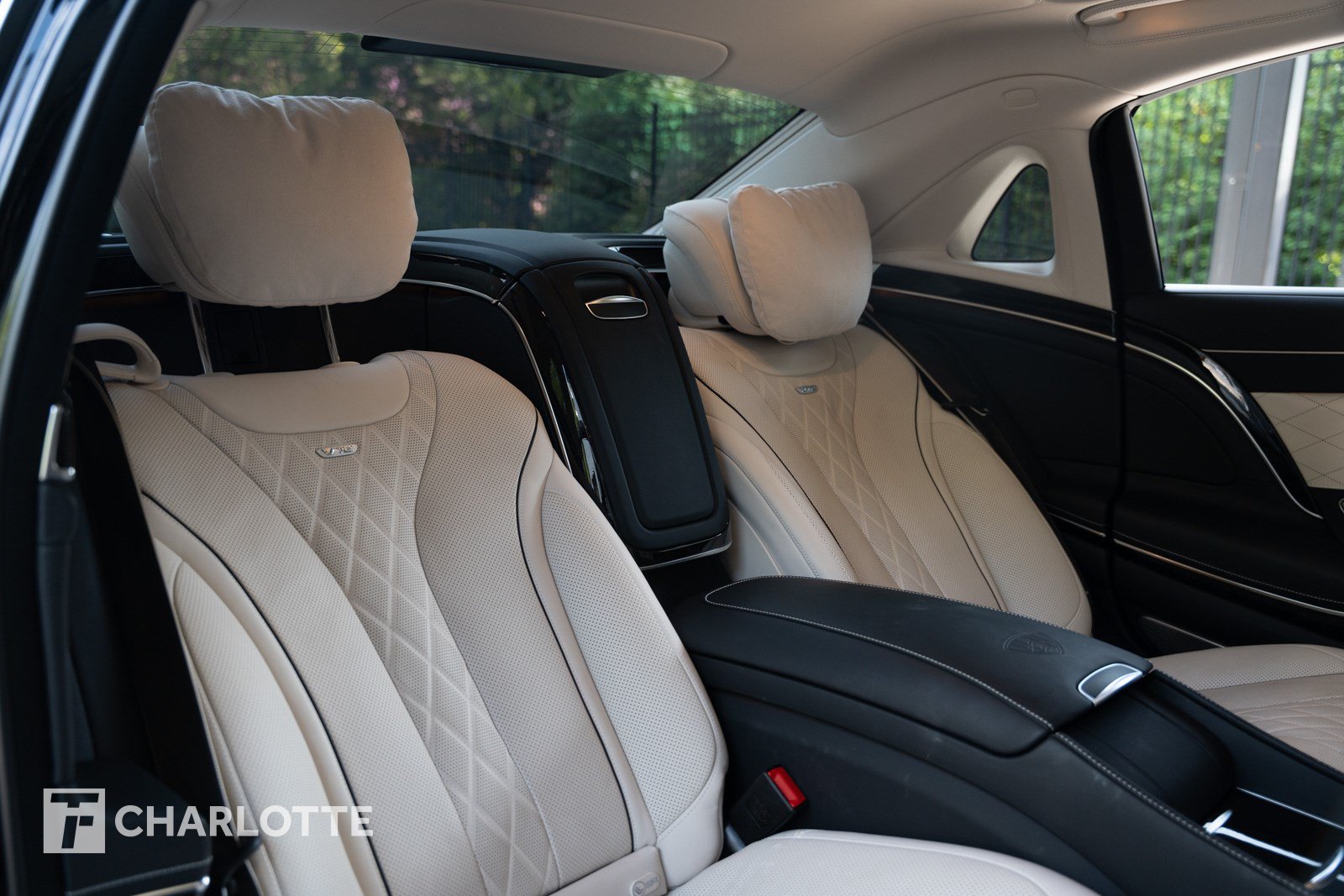 Used 2018 Mercedes-Benz Maybach S 650 image 40