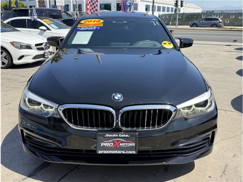 Used 2018 BMW 540i w/ Premium Package RWD image 2