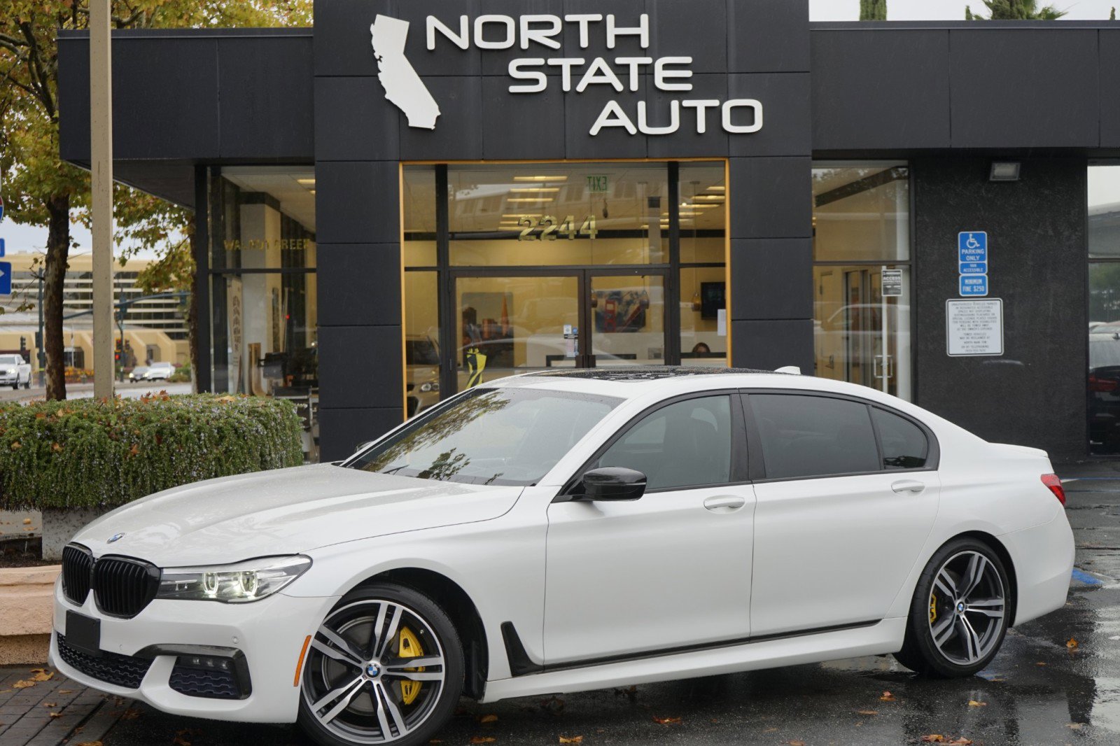 Used 2016 BMW 740i w/ Executive Package 2