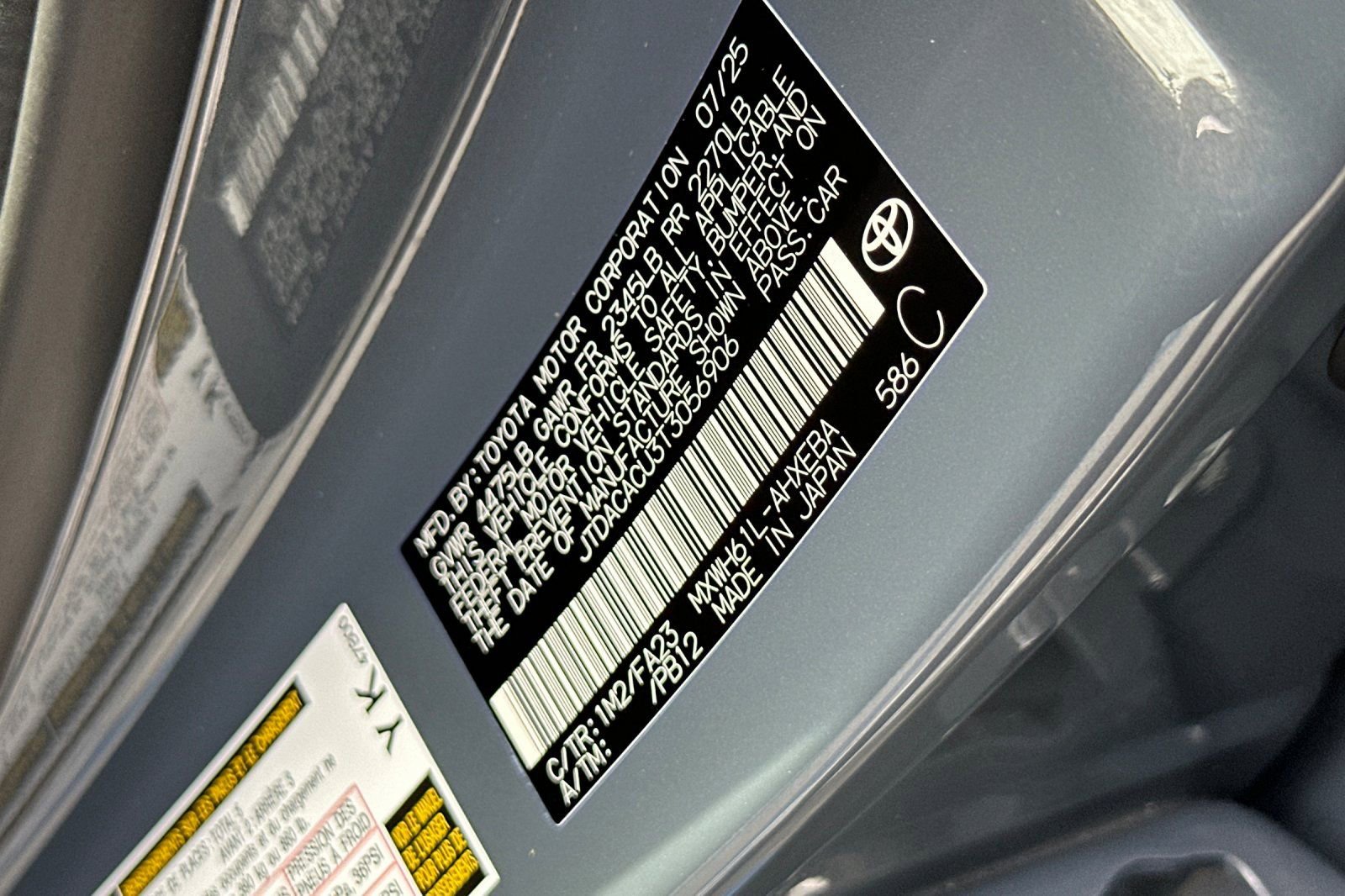 Used 2026 Toyota Prius Plug-In Hybrid FWD image 30