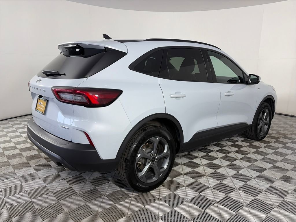 Certified 2025 Ford Escape ST-Line Select image 7