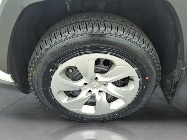 Certified 2023 Toyota RAV4 LE FWD image 25