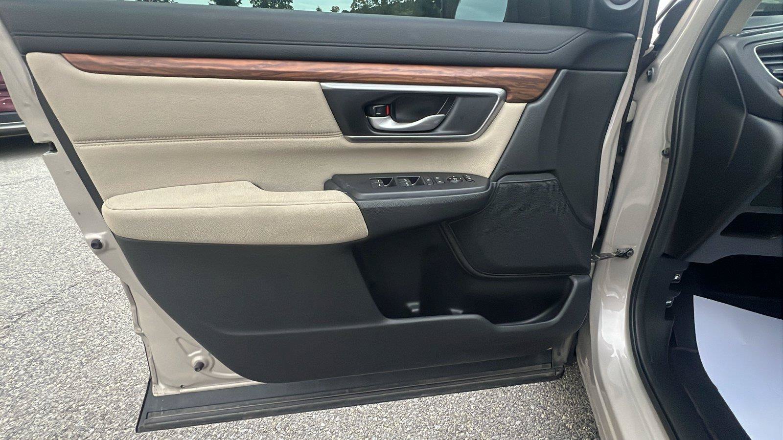 Used 2019 Honda CR-V EX image 22
