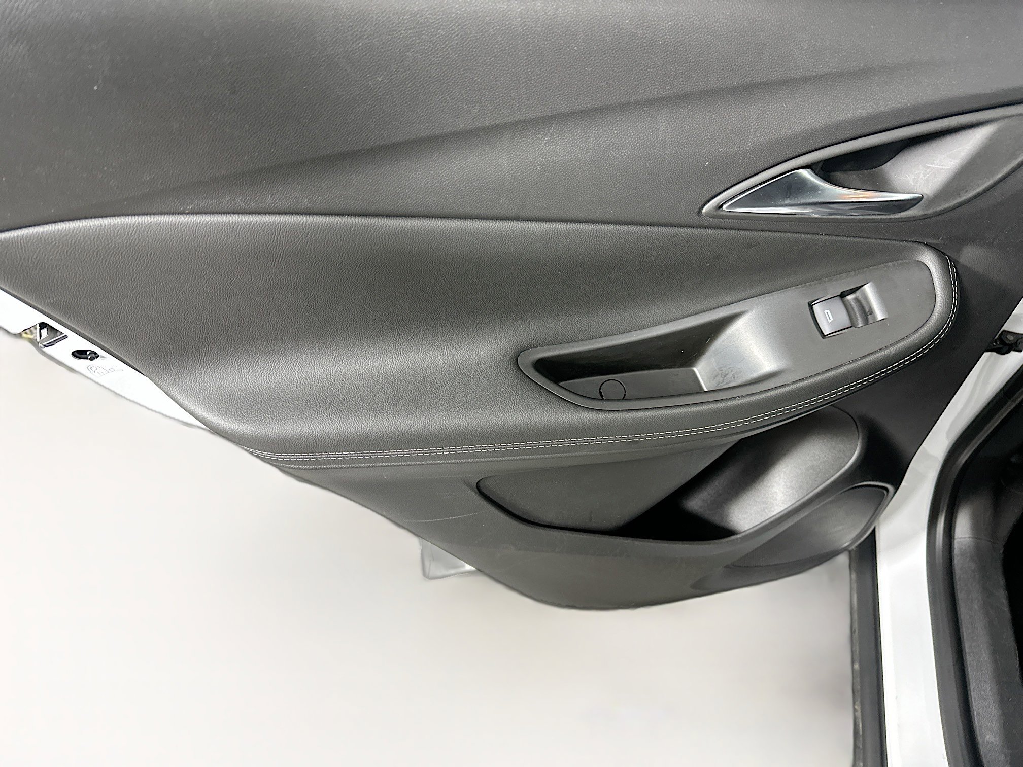 Used 2025 Buick Encore GX Preferred image 25