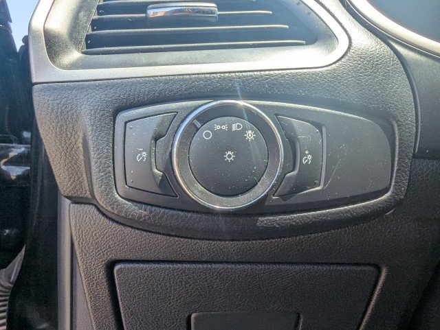 Used 2017 Ford Edge SEL w/ Equipment Group 201A AWD/4WD image 17