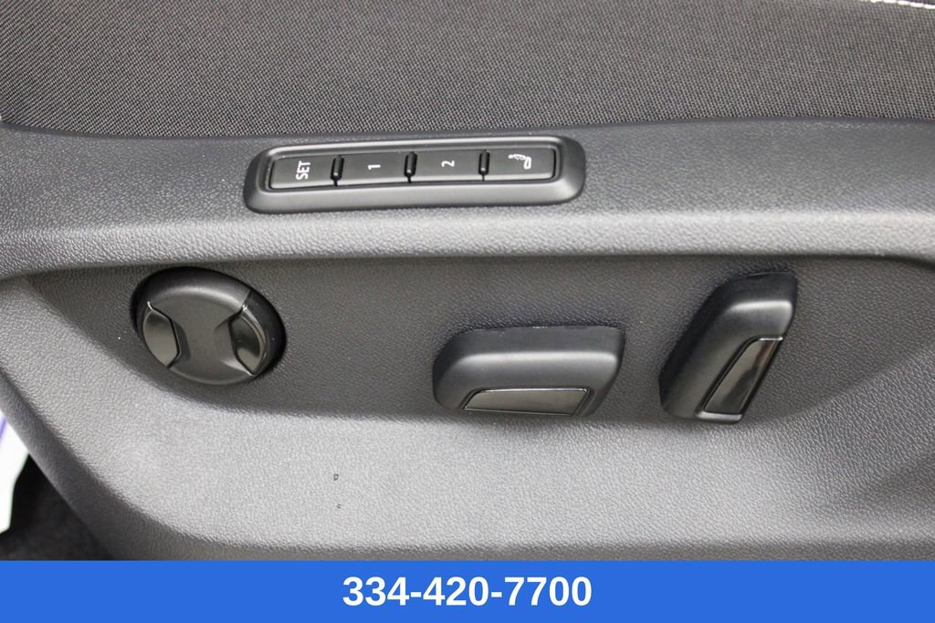 New 2025 Volkswagen Atlas Cross Sport SEL Premium R-Line image 17