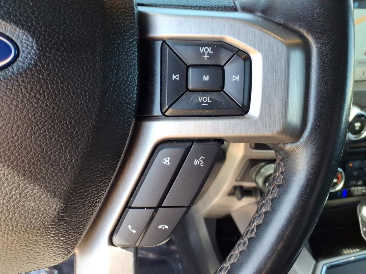 Used 2018 Ford F150 Platinum w/ Trailer Tow Package AWD/4WD image 25