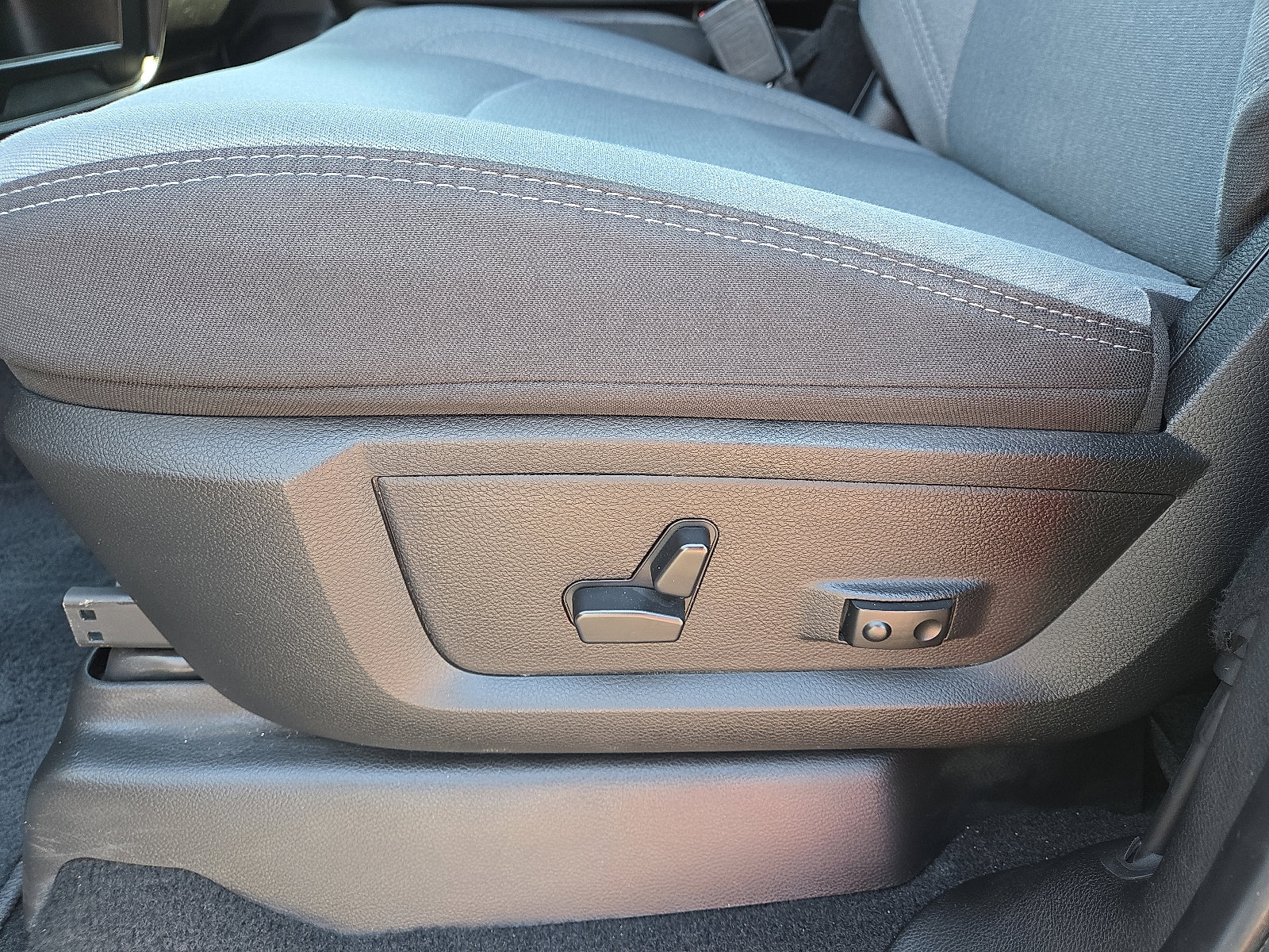 Used 2024 RAM 2500 Big Horn image 12