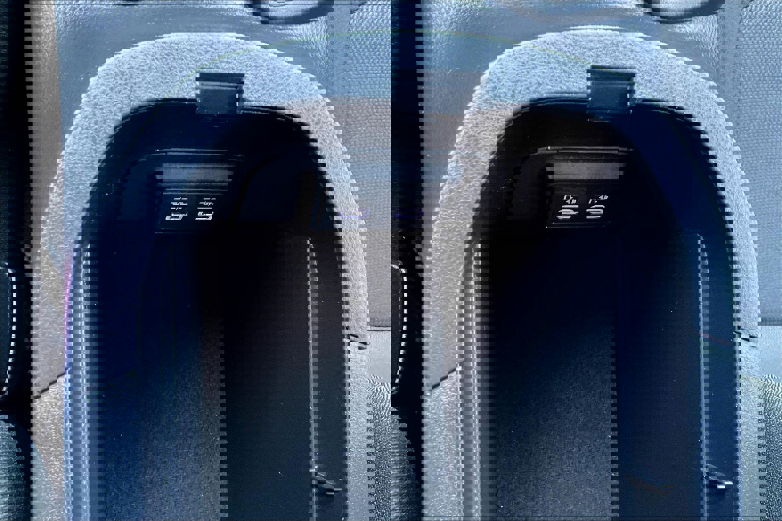 Used 2025 Toyota RAV4 XLE image 31