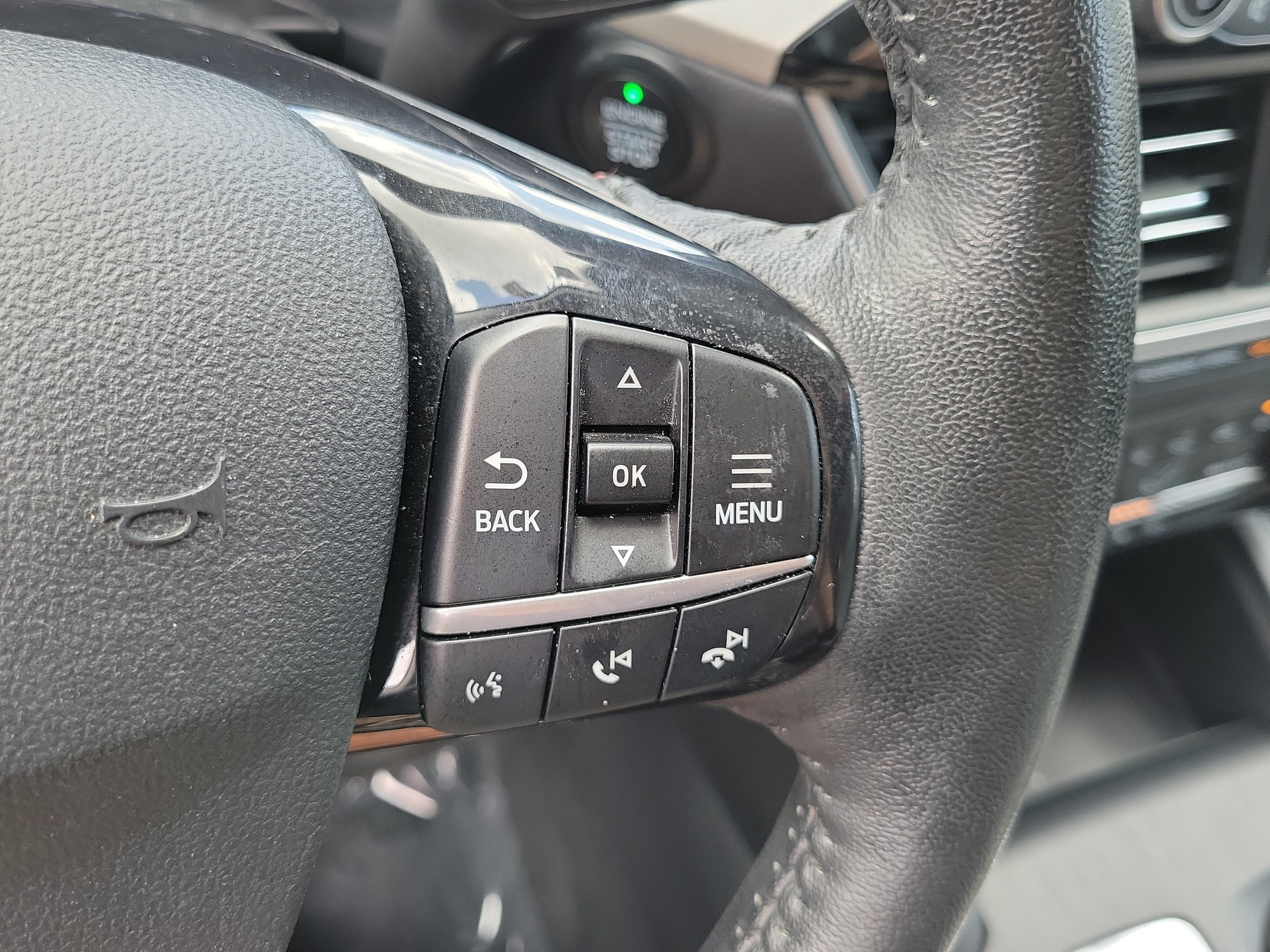 Certified 2021 Ford Escape SE w/ SE Sport Appearance Package FWD image 24