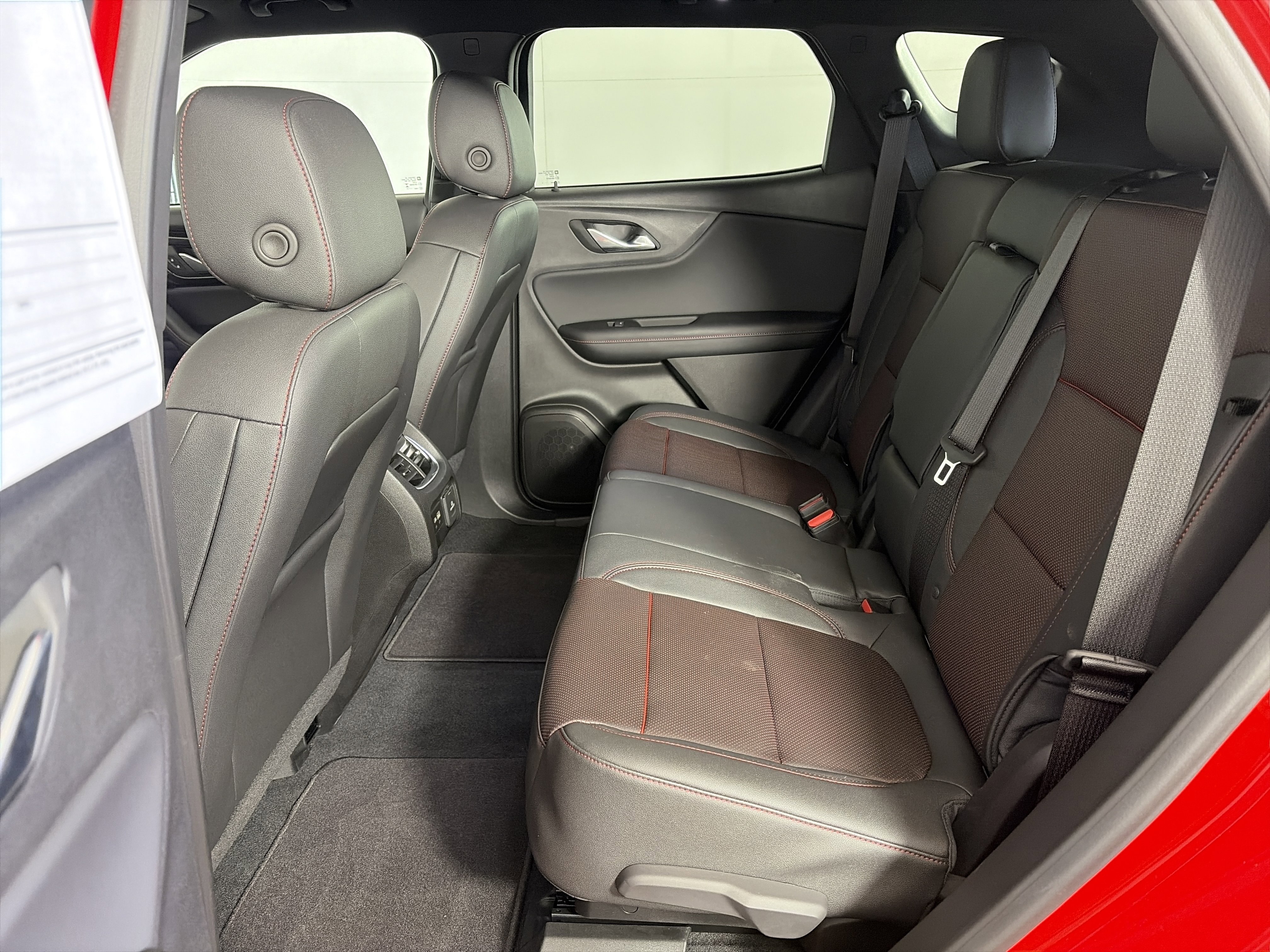 Certified 2024 Chevrolet Blazer RS w/ Driver Confidence II Package image 7