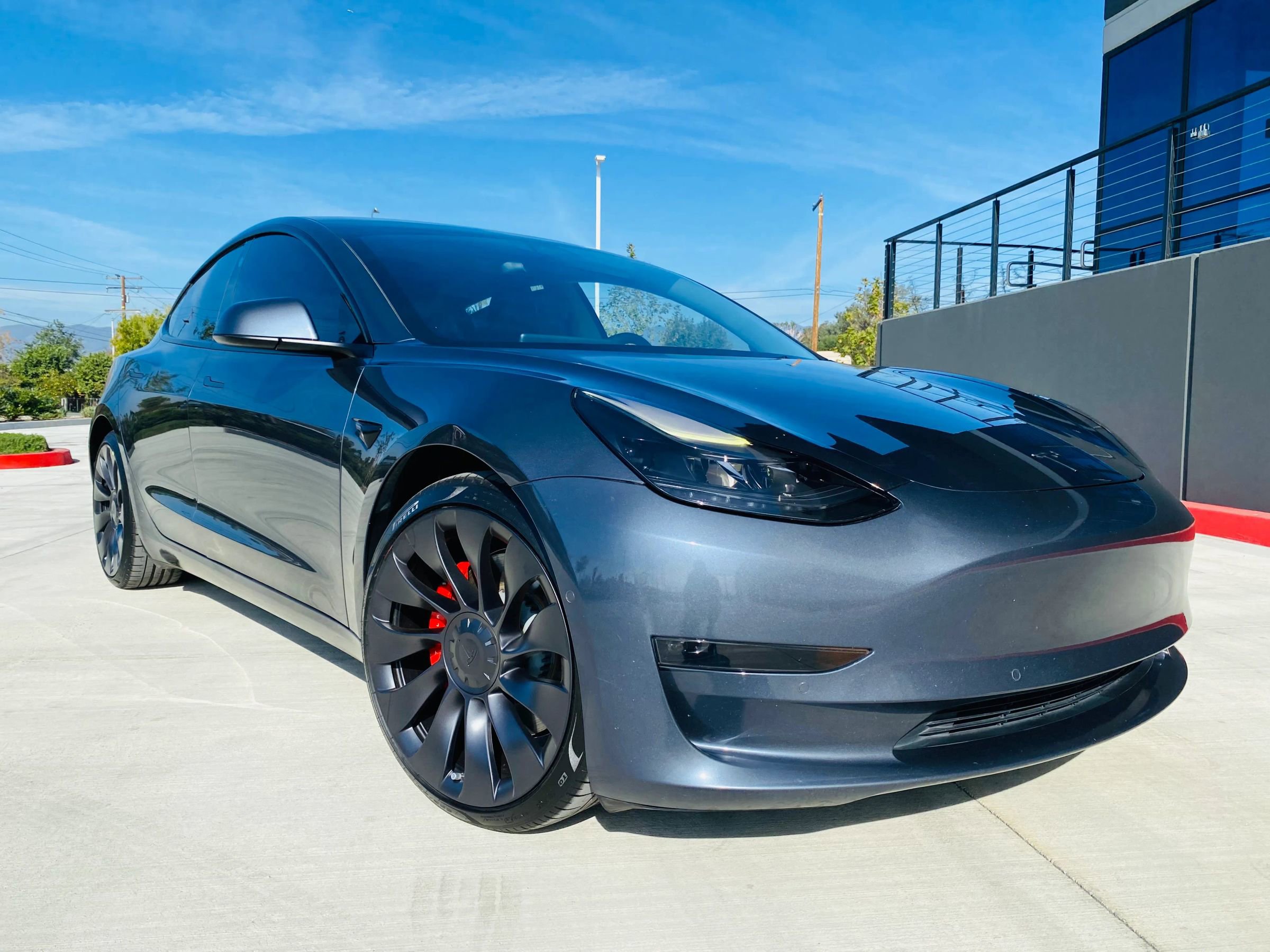 Used 2022 Tesla Model 3 Performance image 1