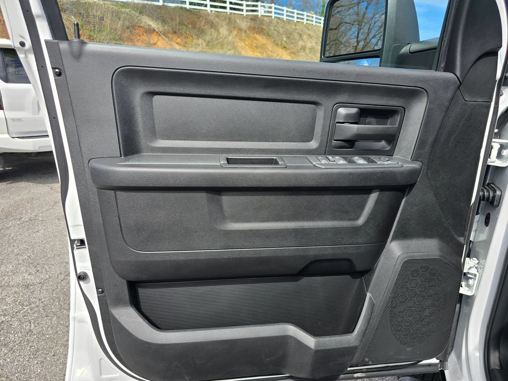 New 2026 RAM 3500 Tradesman AWD/4WD image 35