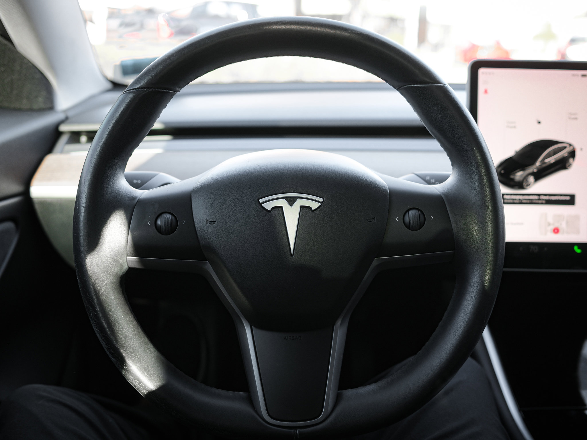 Used 2018 Tesla Model 3 Long Range image 17