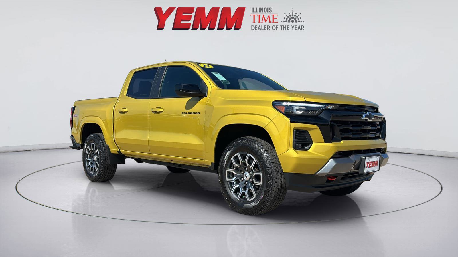 Used 2023 Chevrolet Colorado Z71 w/ Z71 Convenience Package 2