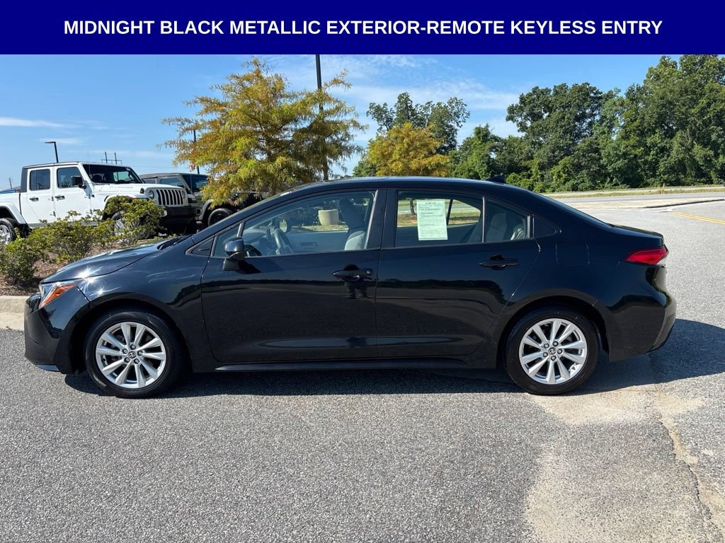 Used 2023 Toyota Corolla LE FWD image 6
