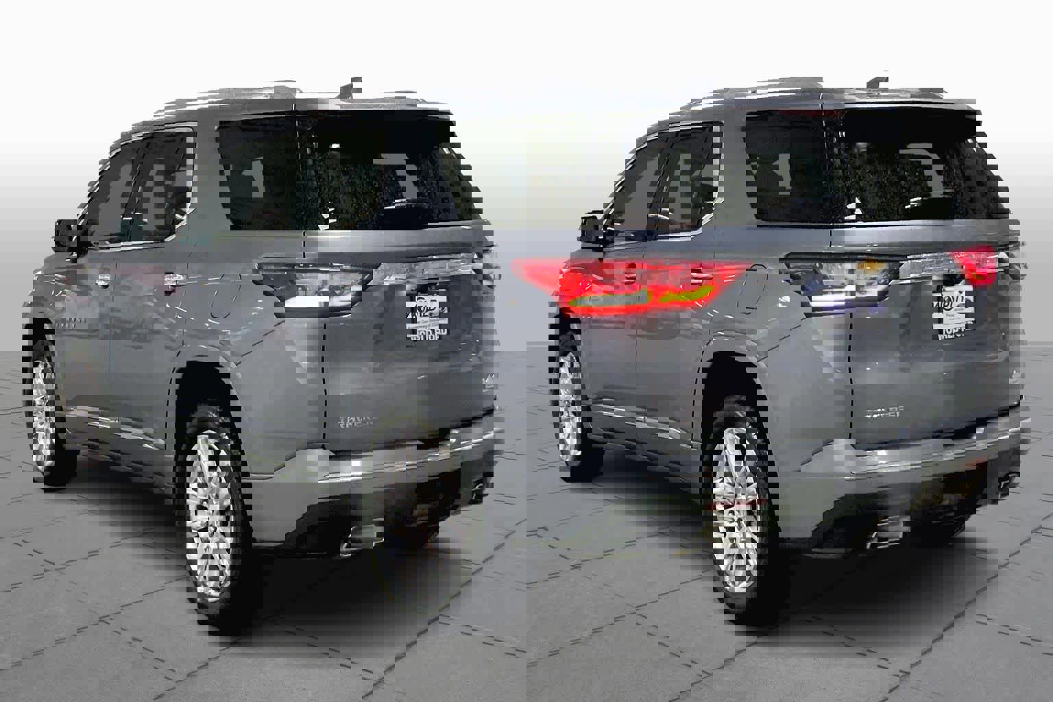 Used 2020 Chevrolet Traverse High Country image 11