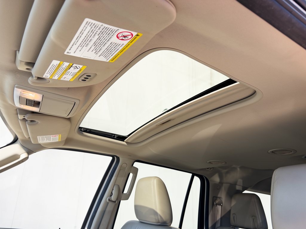 Used 2015 Lincoln Navigator L 4WD image 27