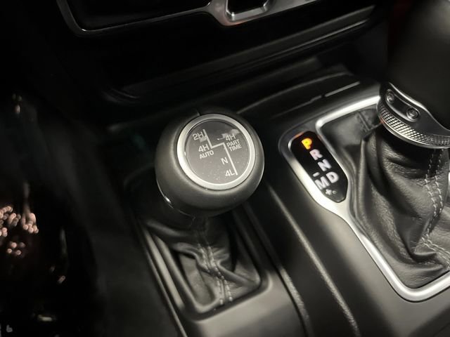 Used 2024 Jeep Wrangler High Altitude image 23