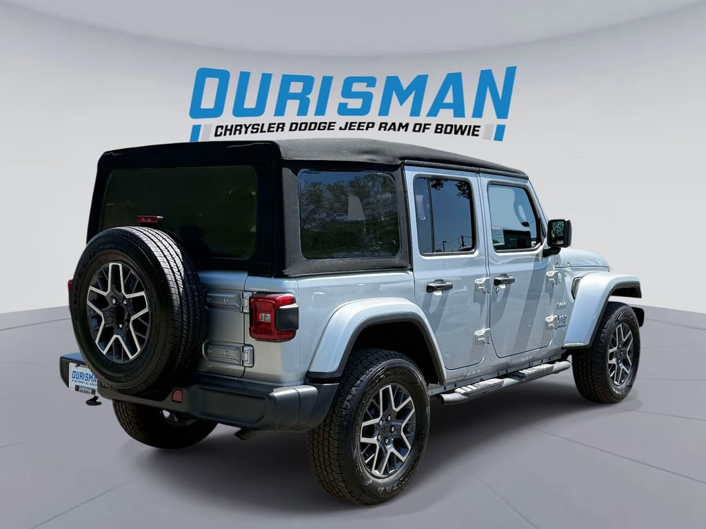 Used 2024 Jeep Wrangler Unlimited Sahara AWD/4WD image 2