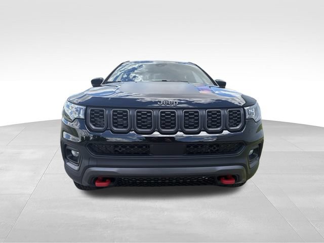 New 2026 Jeep Compass Trailhawk w/ Trailer Tow Group AWD/4WD image 8