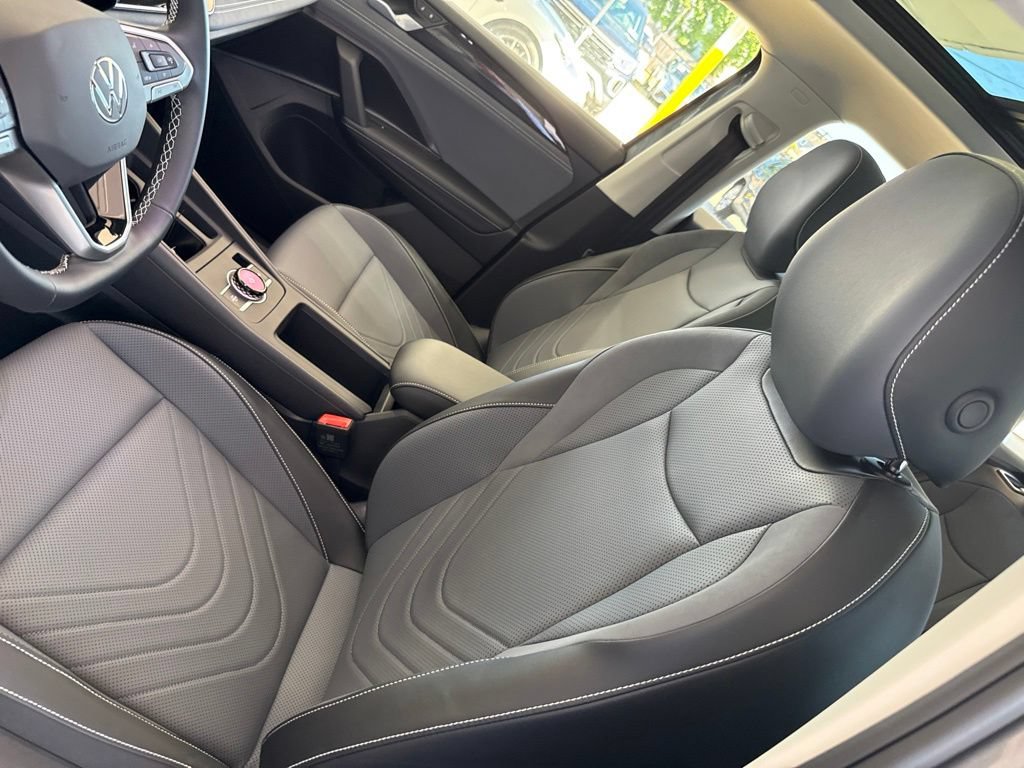New 2026 Volkswagen Tiguan SE AWD/4WD image 24