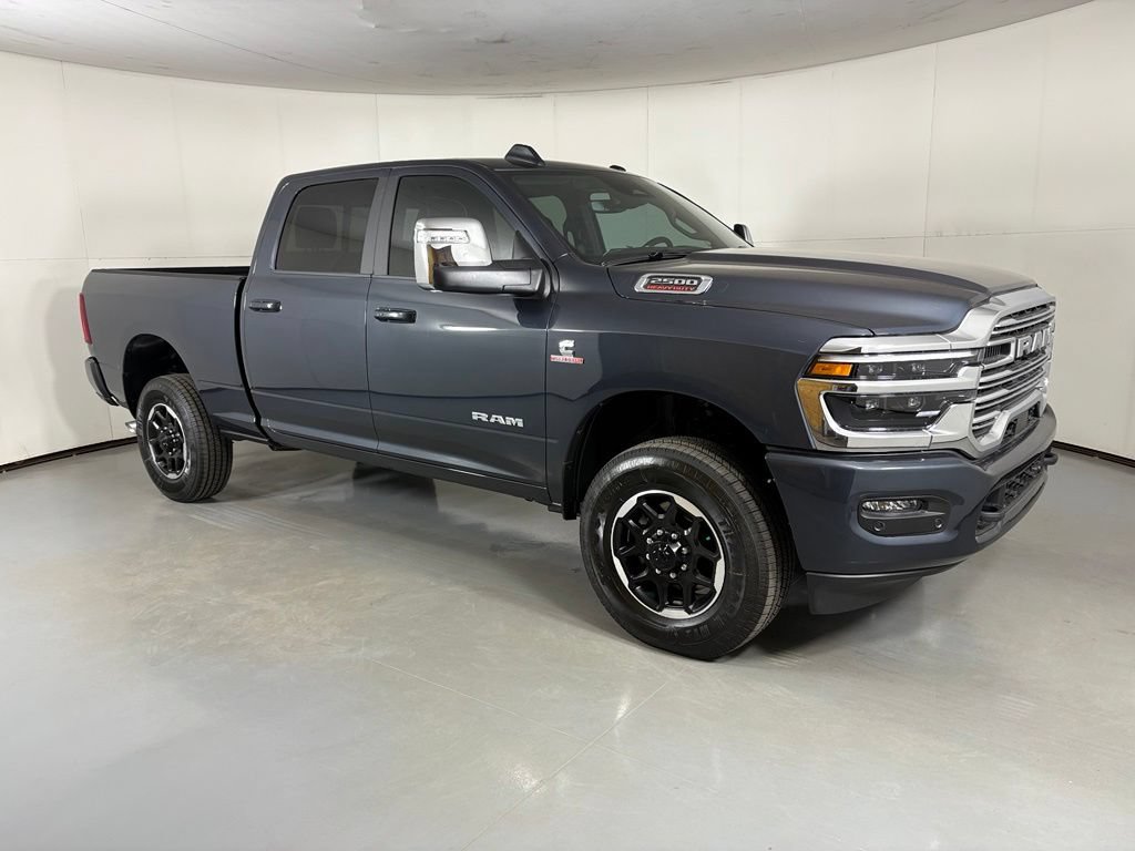New 2026 RAM 2500 Laramie AWD/4WD image 9