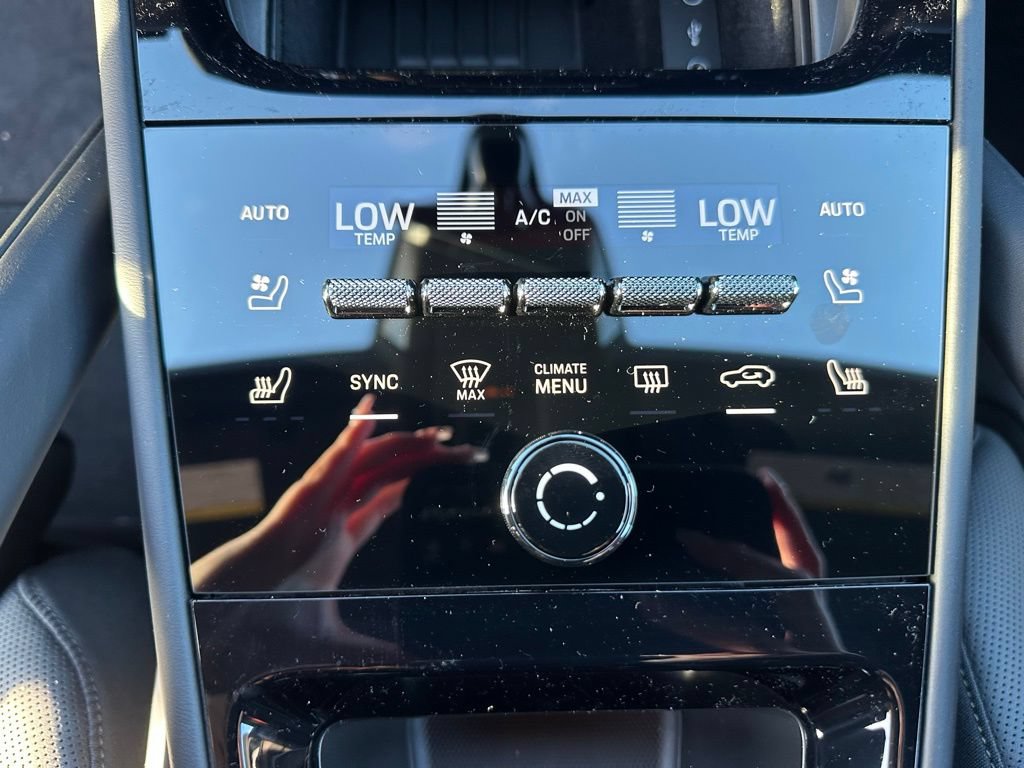 Certified 2026 Porsche Cayenne GTS AWD/4WD image 24