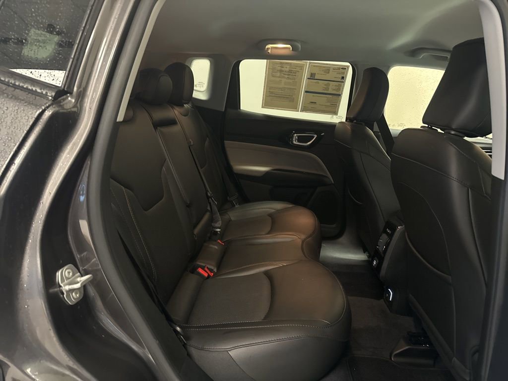 Used 2022 Jeep Compass Limited image 16