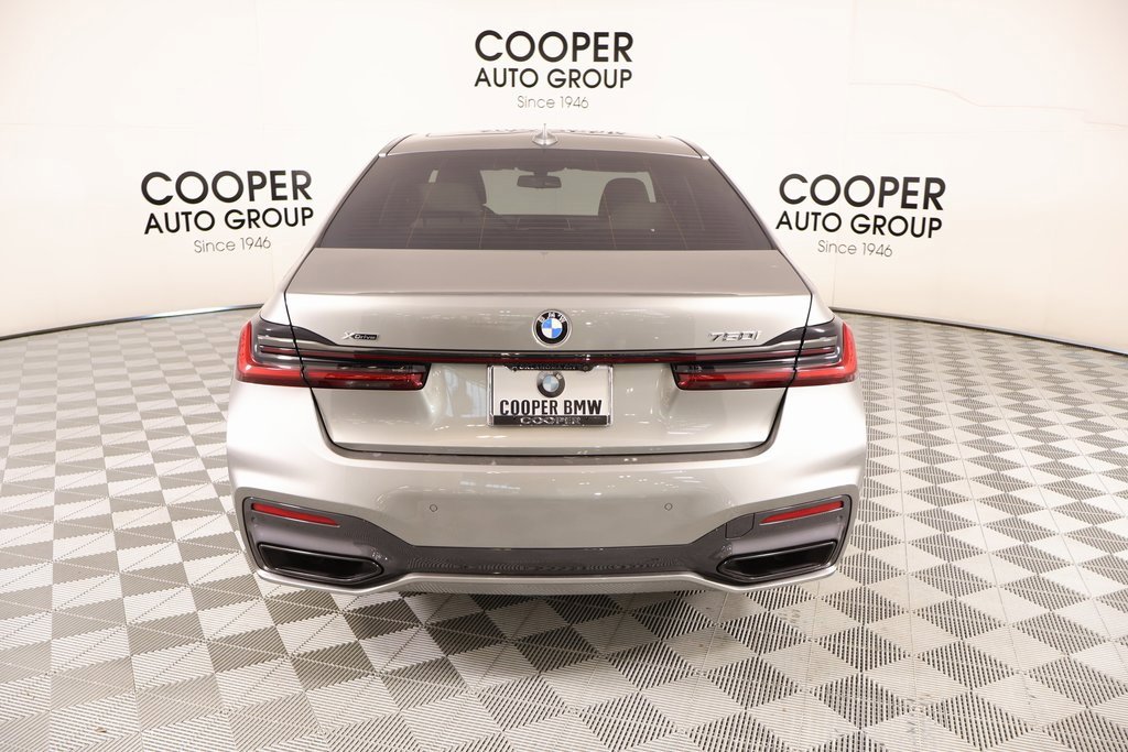 Used 2021 BMW 750i xDrive w/ Executive Package image 24