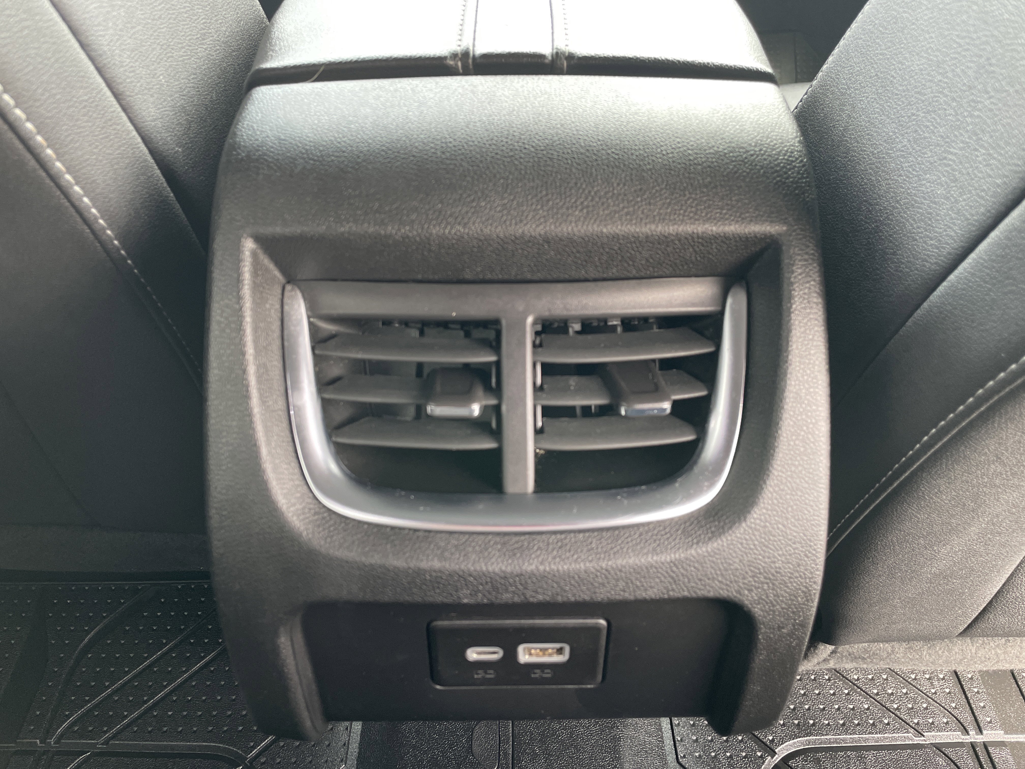 Certified 2024 Chevrolet Blazer LT w/ Midnight/Sport Edition image 18