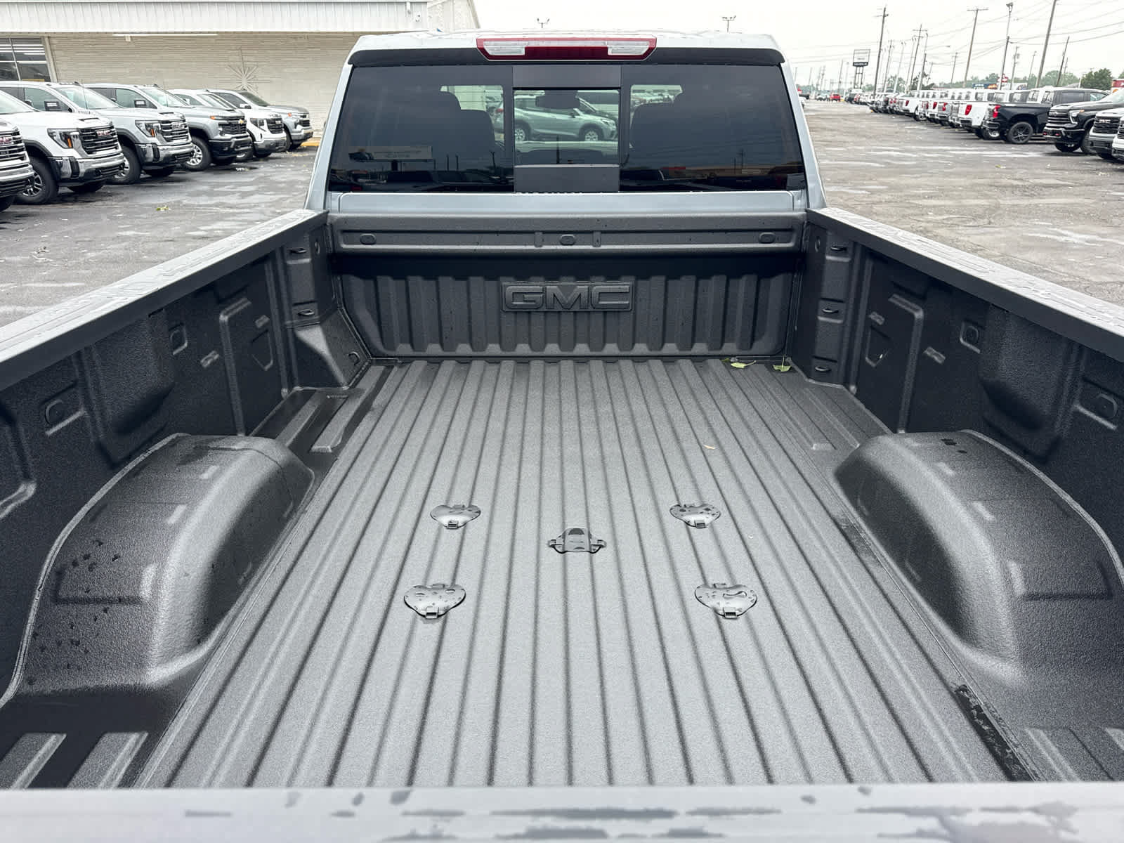 New 2026 GMC Sierra 3500 SLE w/ Preferred Package AWD/4WD image 23