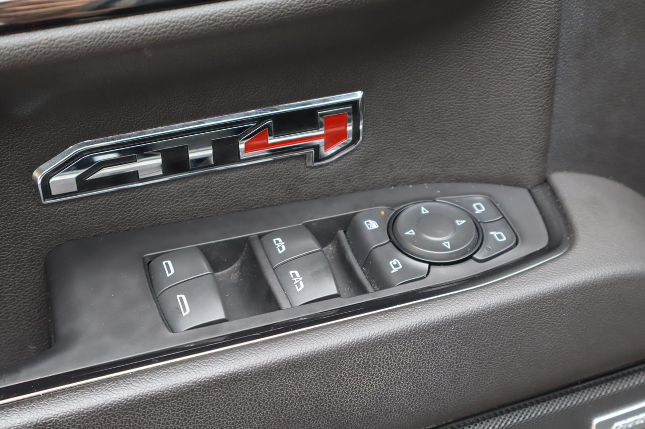 Used 2022 GMC Sierra 1500 AT4 w/ AT4 Premium Package AWD/4WD image 22