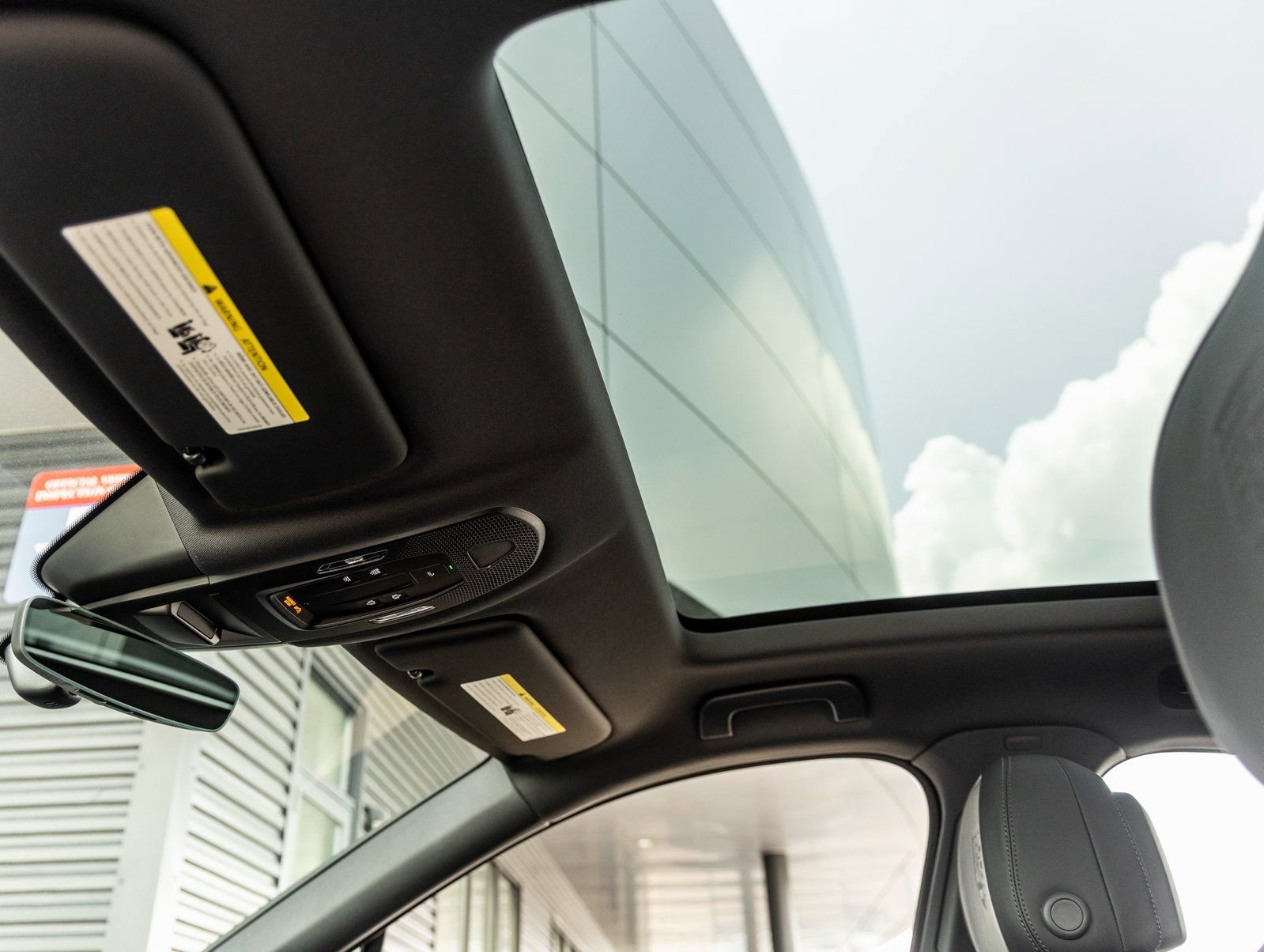 Used 2026 Porsche Cayenne Coupe image 24