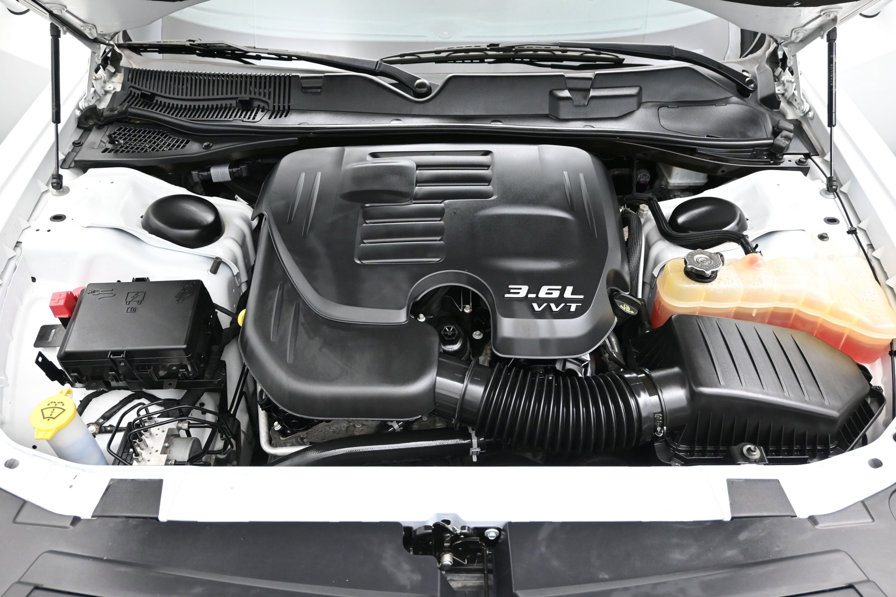 Used 2020 Dodge Challenger GT RWD image 8