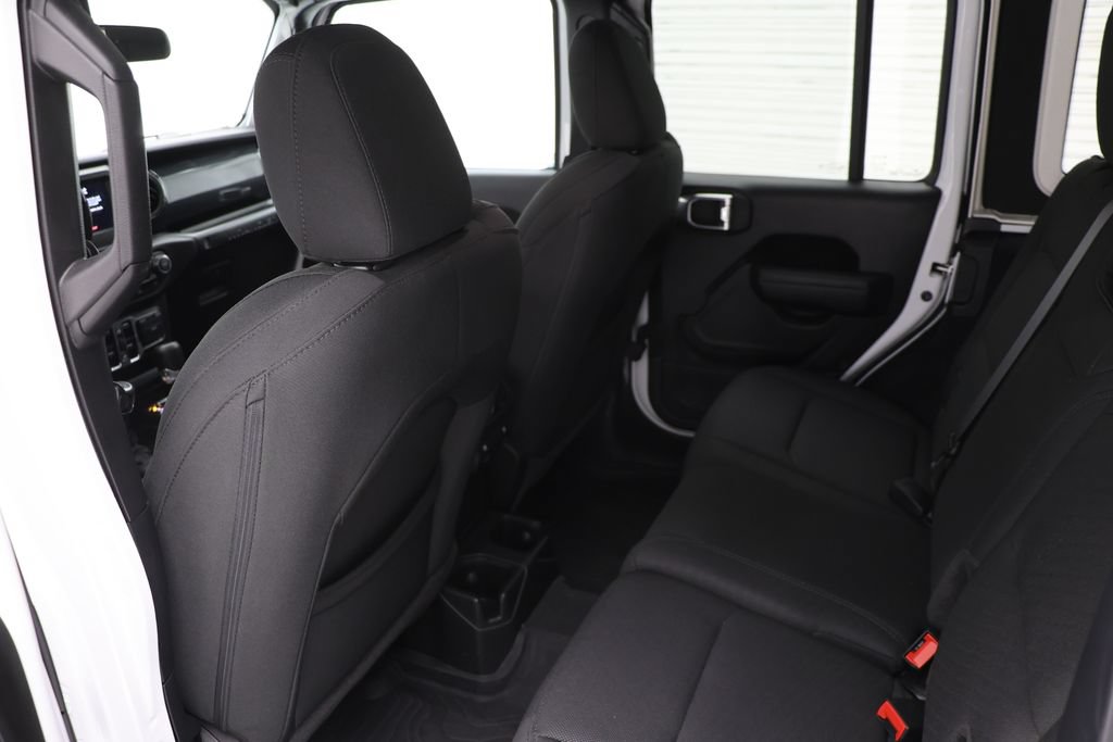 Used 2023 Jeep Wrangler Unlimited Sport AWD/4WD image 10
