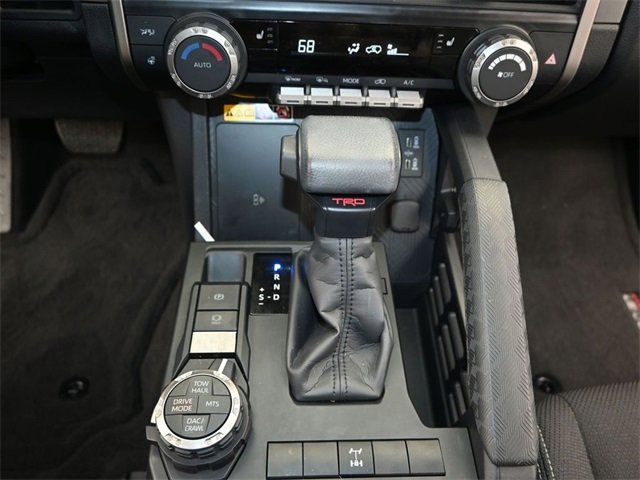 Used 2025 Toyota 4Runner TRD Off-Road image 8