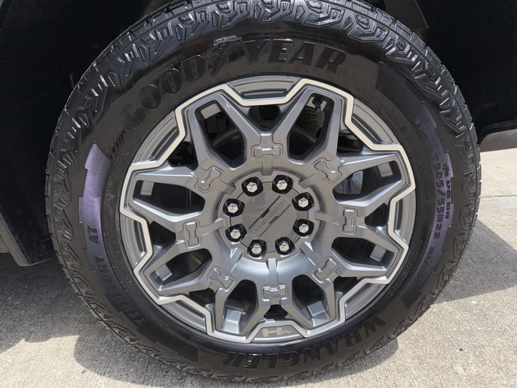 Used 2025 GMC Hummer EV 3X AWD/4WD image 49