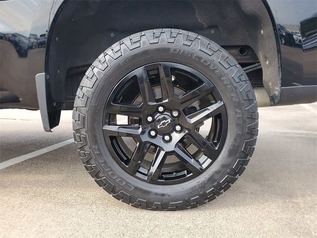 Used 2020 Chevrolet Silverado 1500 LT Trail Boss w/ Midnight Edition image 8