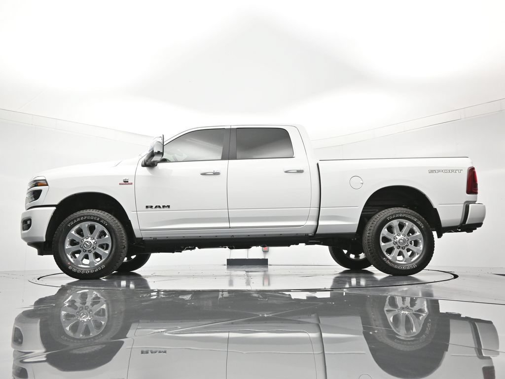 New 2026 RAM 2500 Laramie AWD/4WD image 45