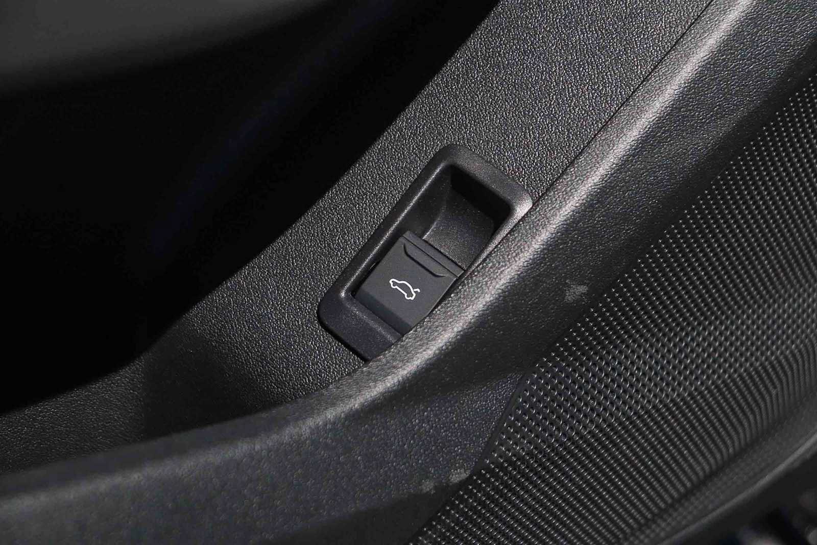 Used 2025 Audi A5 2.0T Premium AWD/4WD image 27