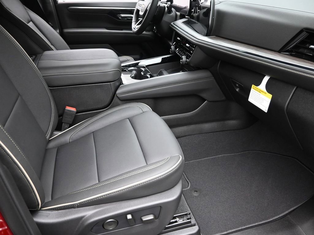 New 2026 Chevrolet Suburban Premier w/ Sun And Tow Package image 7