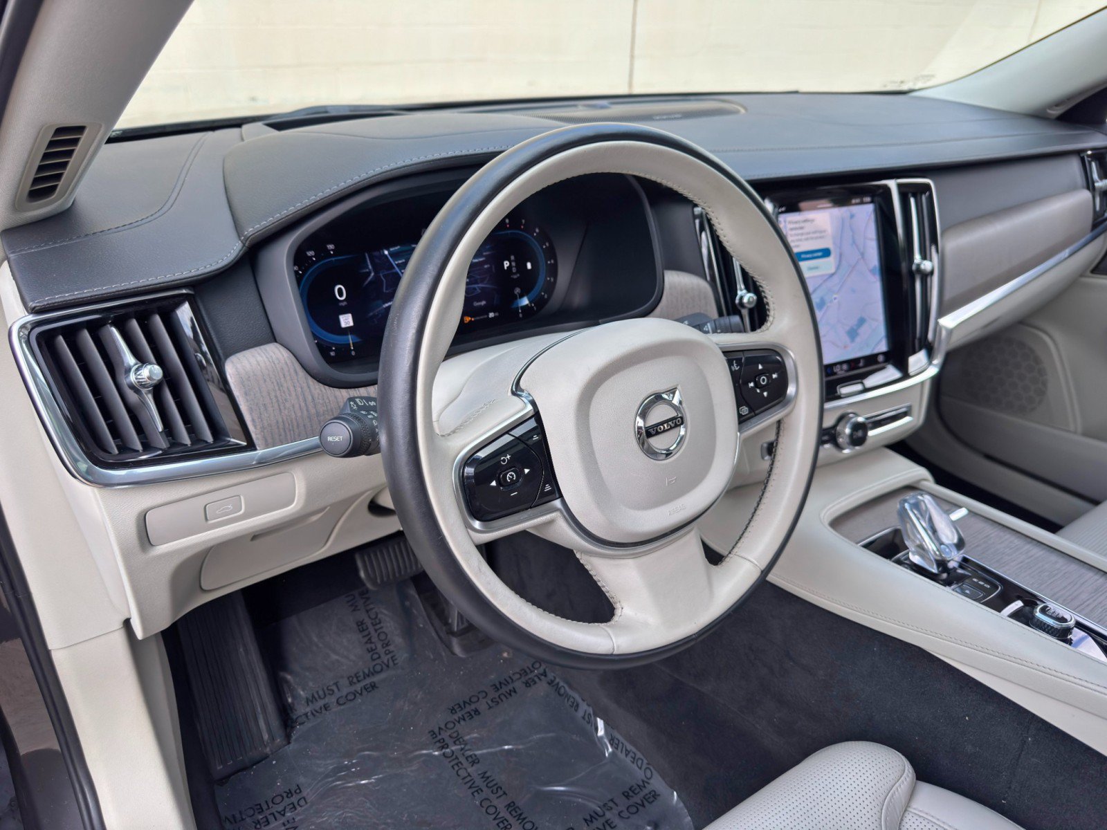 Used 2023 Volvo S90 B6 Ultimate w/ Protection Package Premier AWD/4WD image 14