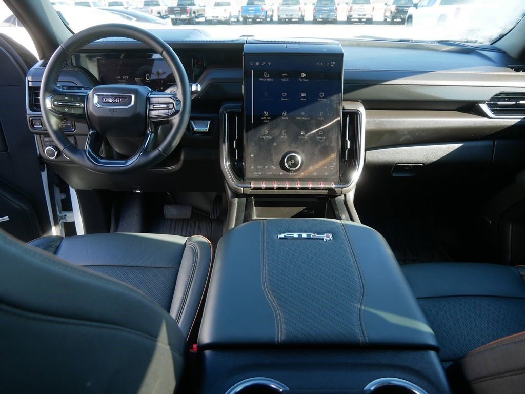 Certified 2025 GMC Yukon XL AT4 w/ AT4 Premium Package AWD/4WD image 21