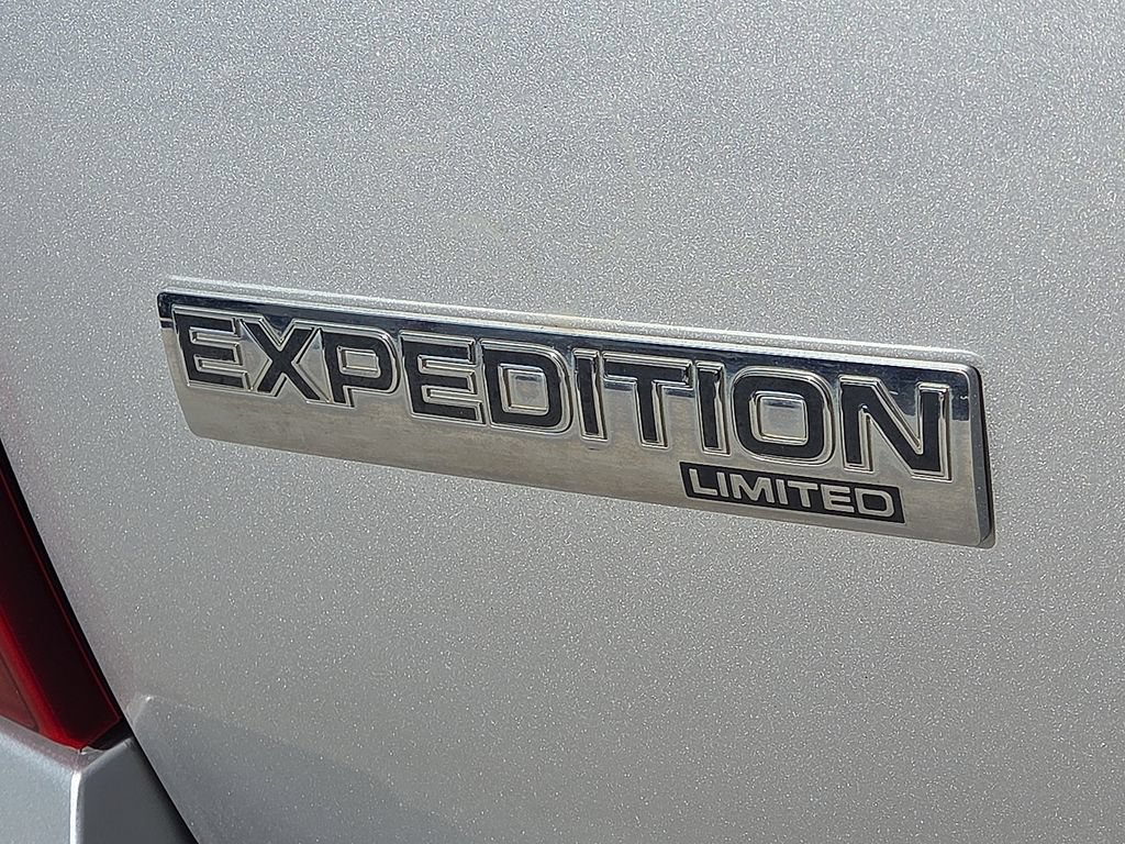 Used 2013 Ford Expedition Limited RWD image 15
