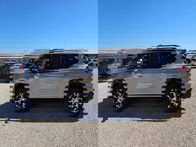 New 2026 GMC Acadia AT4 video 2