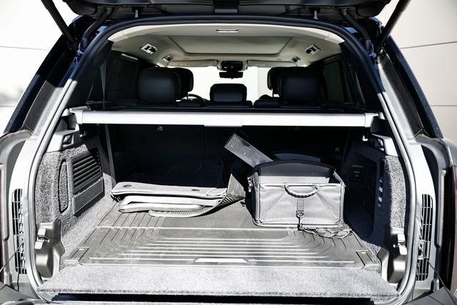New 2025 Land Rover Range Rover Long Wheelbase SE AWD/4WD image 33