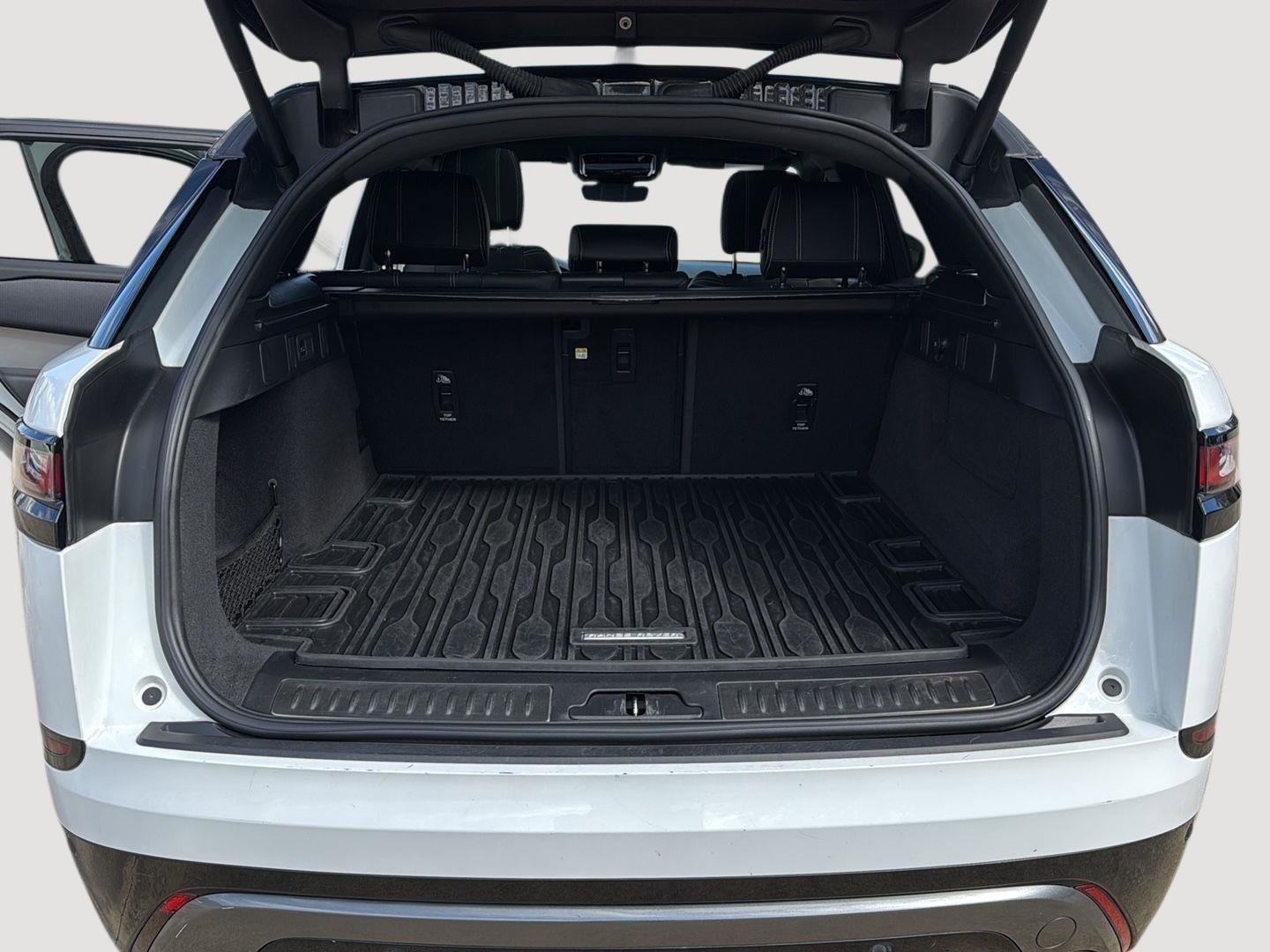 Used 2021 Land Rover Range Rover Velar R-Dynamic S image 22