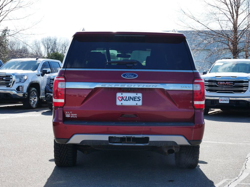 Used 2018 Ford Expedition Max XLT w/ Equipment Group 202A AWD/4WD image 9